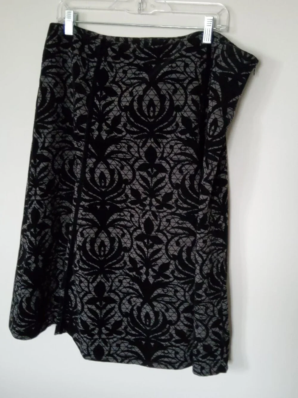 East 5th Velvet burnout design plus size 18 Aline skirt